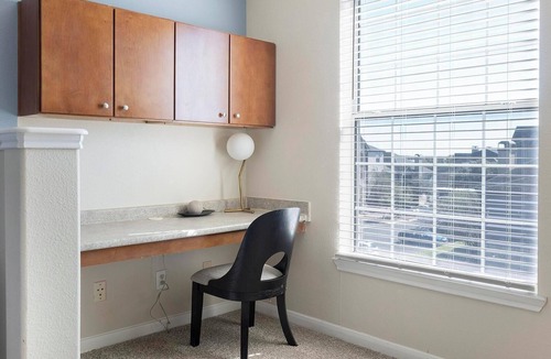 Austin Apartment | Landing | Amazing 2BD, Clubhouse, Courtyard