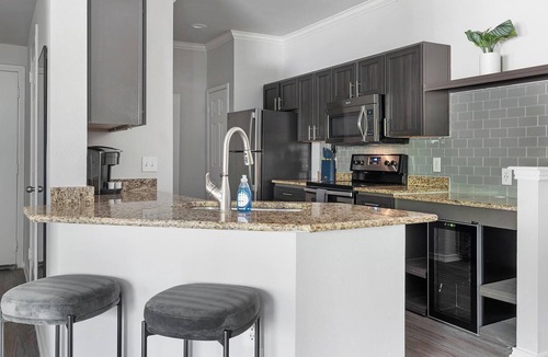 Falconhead Apartment | Landing | Amazing 2BD in Bee Cave