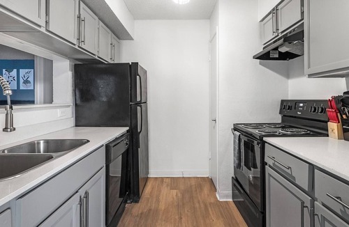Windsor Park Apartment | Landing | Amazing 2BD, Pool, Gym