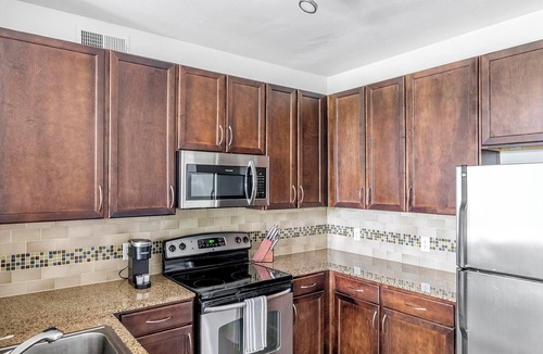 Irving Apartment | Landing | Amazing 2BD, Pool, Gym