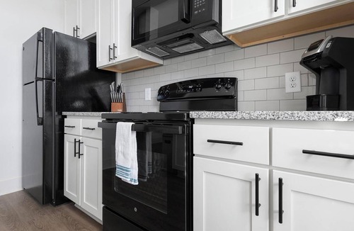Charlotte Apartment | Landing | Amazing Studio, Gym, Clubhouse