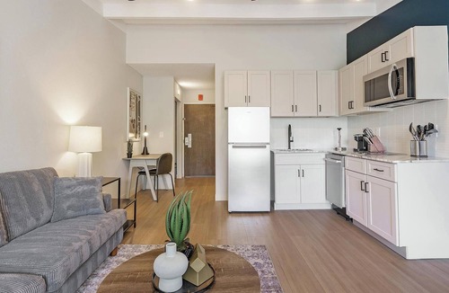 Northeast Raleigh Apartment | Landing | Amazing Studio, Gym, Pool