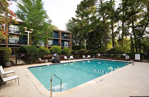 Northeast Raleigh Apartment | Landing | Amazing Studio, Gym, Pool