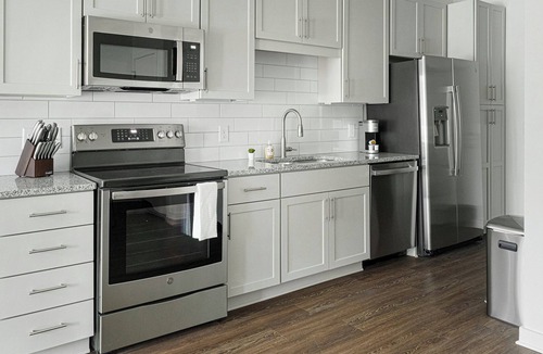 East Raleigh Apartment | Landing Apartments Near Downtown Raleigh & WakeMed
