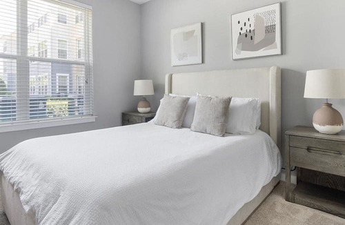 Chapel Hill Apartment | Landing at Blu on Farrington - 2 Bedrooms in Woodland Acres