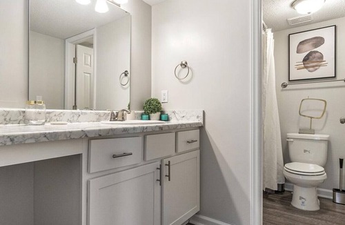 North Raleigh Apartment | Landing at Bridges at North Hills - 1 Bedroom in North Raleigh