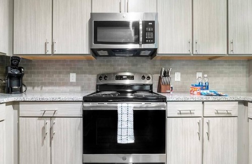 West Ashley Apartment | Landing at Heyward West Ashley - 2 Bedrooms in West Ashley