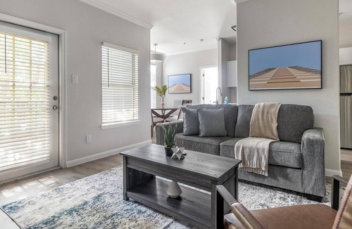Austin Apartment | Landing | Beautiful 1BD, Courtyard, Clubhouse