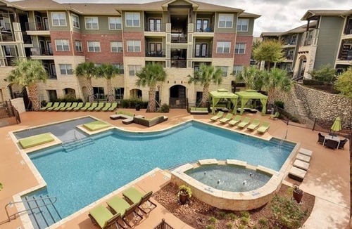 Sweetbriar Apartment | Landing | Beautiful 1BD, Gym, Clubhouse