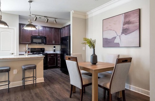 Greer Apartment | Landing | Beautiful 1BD, Gym, Pool