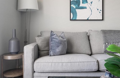 Buda Apartment | Landing Beautiful 1BD Pool Gym