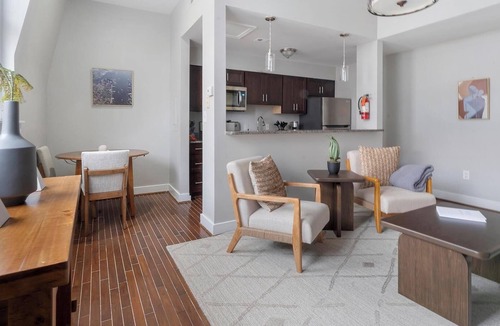 Downtown Baltimore Apartment | Landing | Beautiful 1BD in University of Maryland