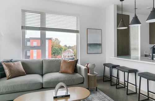 Richmond Apartment | Landing | Beautiful 1BD, Clubhouse, Pool
