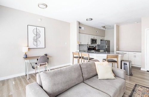 Fort Worth Apartment | Landing | Beautiful 2BD, Pool, Gym