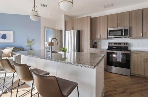 Scofield Farms Apartment | Landing | Beautiful 2BD, Gym, Pool