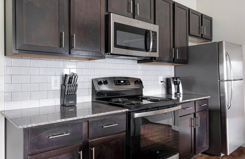 Austin Apartment | Landing | Beautiful 2BD, Pool, Clubhouse