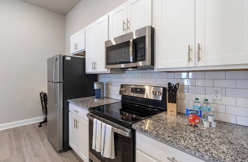 Crestview Apartment | Landing | Beautiful 2BD, Gym, Game Room