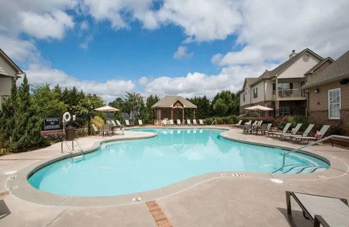 McDonough Apartment | Landing | Beautiful 2BD, Pool, Tennis Court
