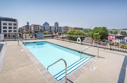 Durham Apartment | Landing | Beautiful Studio, Pool, Gym