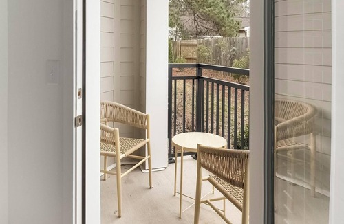 East Raleigh Apartment | Landing | Chic 1BD, Clubhouse, Yoga Studio