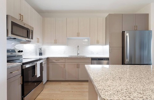Scofield Farms Apartment | Landing | Chic 1BD, Clubhouse, Gym