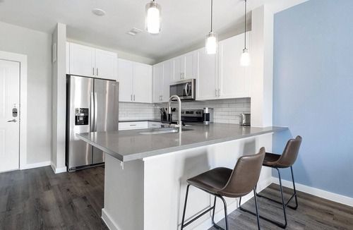 Salado Apartment | Landing | Chic 1BD, Clubhouse, Gym