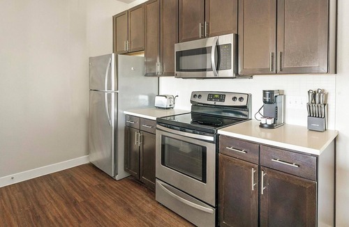 Katy Apartment | Landing | Chic 1BD, Courtyard, Gym