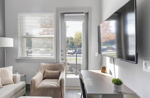 Montopolis Apartment | Landing | Chic 1BD, Game Room, Courtyard