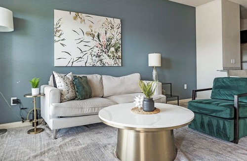 Austin Apartment | Landing | Chic 1BD, Gym, Clubhouse