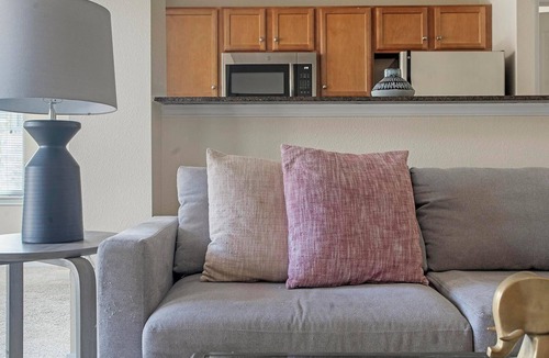 Sweetbriar Apartment | Landing | Chic 1BD, Gym, Clubhouse