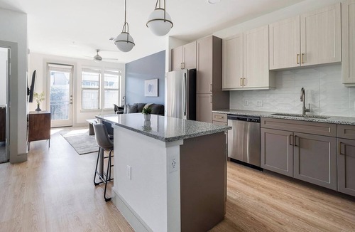 Scofield Farms Apartment | Landing | Chic 1BD, Gym, Clubhouse