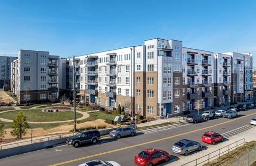 Optimist Park Apartment | Landing | Chic 1BD, Gym