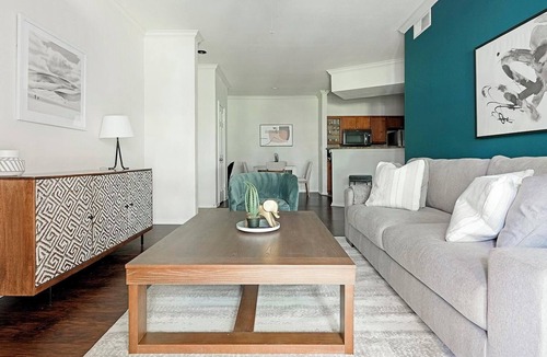 Falconhead Apartment | Landing | Chic 1BD in Bee Cave