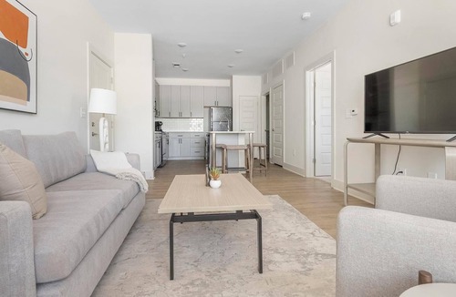 Charlotte Apartment | Landing | Chic 1BD, Pool, Clubhouse