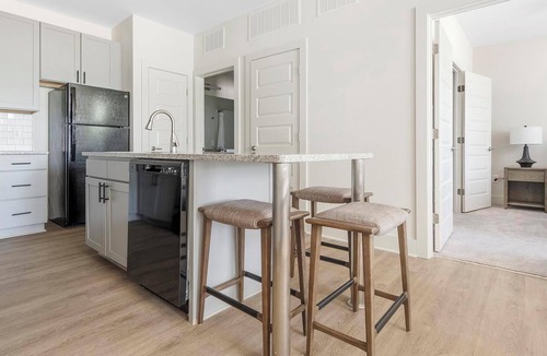 Charlotte Apartment | Landing | Chic 1BD, Pool, Clubhouse