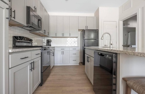 Charlotte Apartment | Landing | Chic 1BD, Pool, Clubhouse