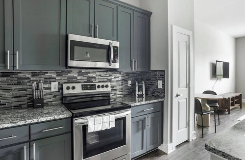 Nassau Bay Apartment | Landing | Chic 1BD, Yoga Studio, Clubhouse