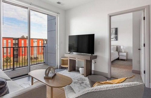 Richmond Apartment | Landing | Chic 2BD, Clubhouse, Gym