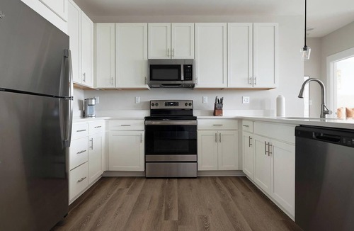 Hickory Apartment | Landing | Chic 2BD, Clubhouse, Gym