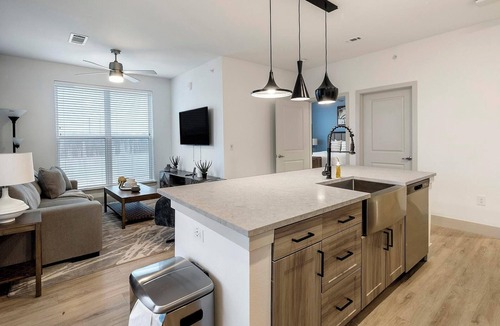 Garland Apartment | Landing | Chic 2BD, Gym, Clubhouse
