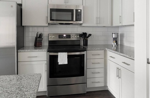 Southeast Raleigh Apartment | Landing | Chic 2BD, Yoga Studio, Gym