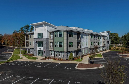 Southeast Raleigh Apartment | Landing | Chic 2BD, Yoga Studio, Clubhouse