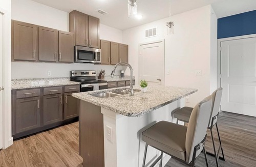 Buda Apartment | Landing | Incredible 1BD, Gym, Game Room