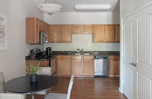 Sweetbriar Apartment | Landing | Incredible 1BD, Pool, Courtyard
