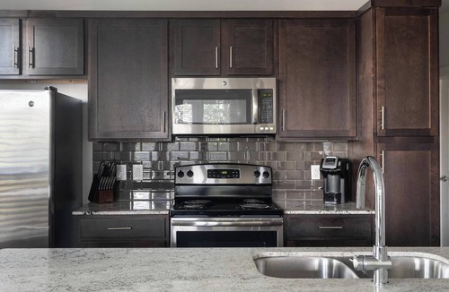 Buda Apartment | Landing | Incredible 2BD, Clubhouse, Pool