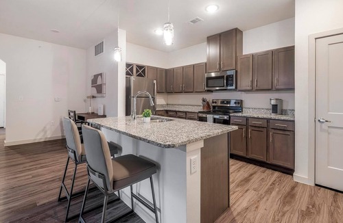 Buda Apartment | Landing | Incredible 2BD, Game Room, Gym