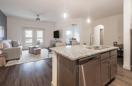 Buda Apartment | Landing | Incredible 2BD, Game Room, Gym