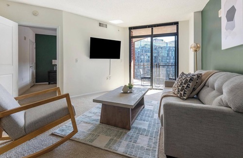 Navy Yard Apartment | Landing | Modern 1BD, Courtyard, Gym