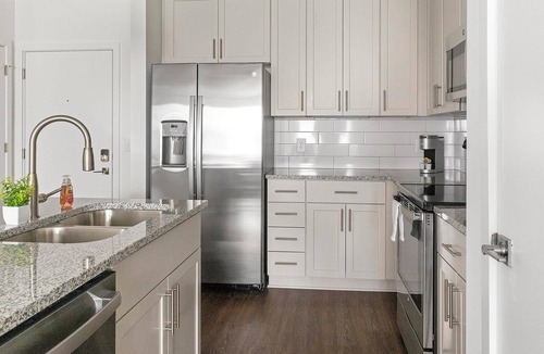 East Raleigh Apartment | Landing | Modern 1BD, Gym, Clubhouse