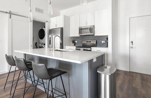 Austin Apartment | Landing | Modern 1BD, Pool, Clubhouse